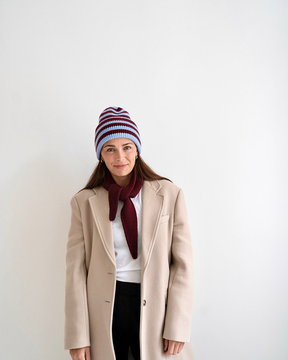 Set aus Striped Beanie und Mini Scarf – Burgundy/Sky Blue