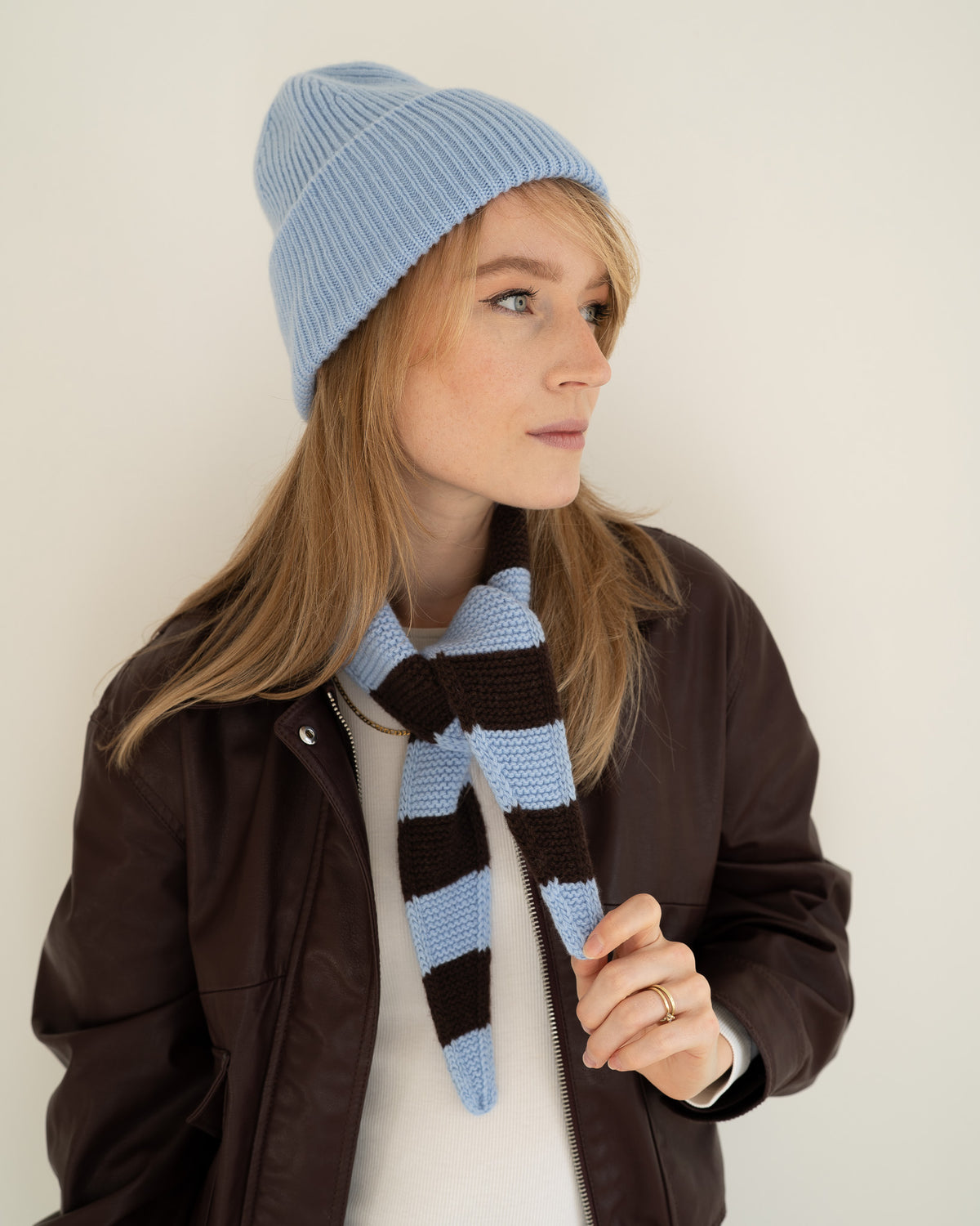 Set aus Beanie und Striped Mini Scarf – Sky Blue/Mocha