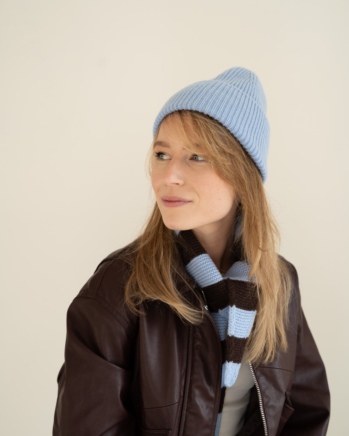 Set aus Beanie und Striped Mini Scarf – Sky Blue/Mocha