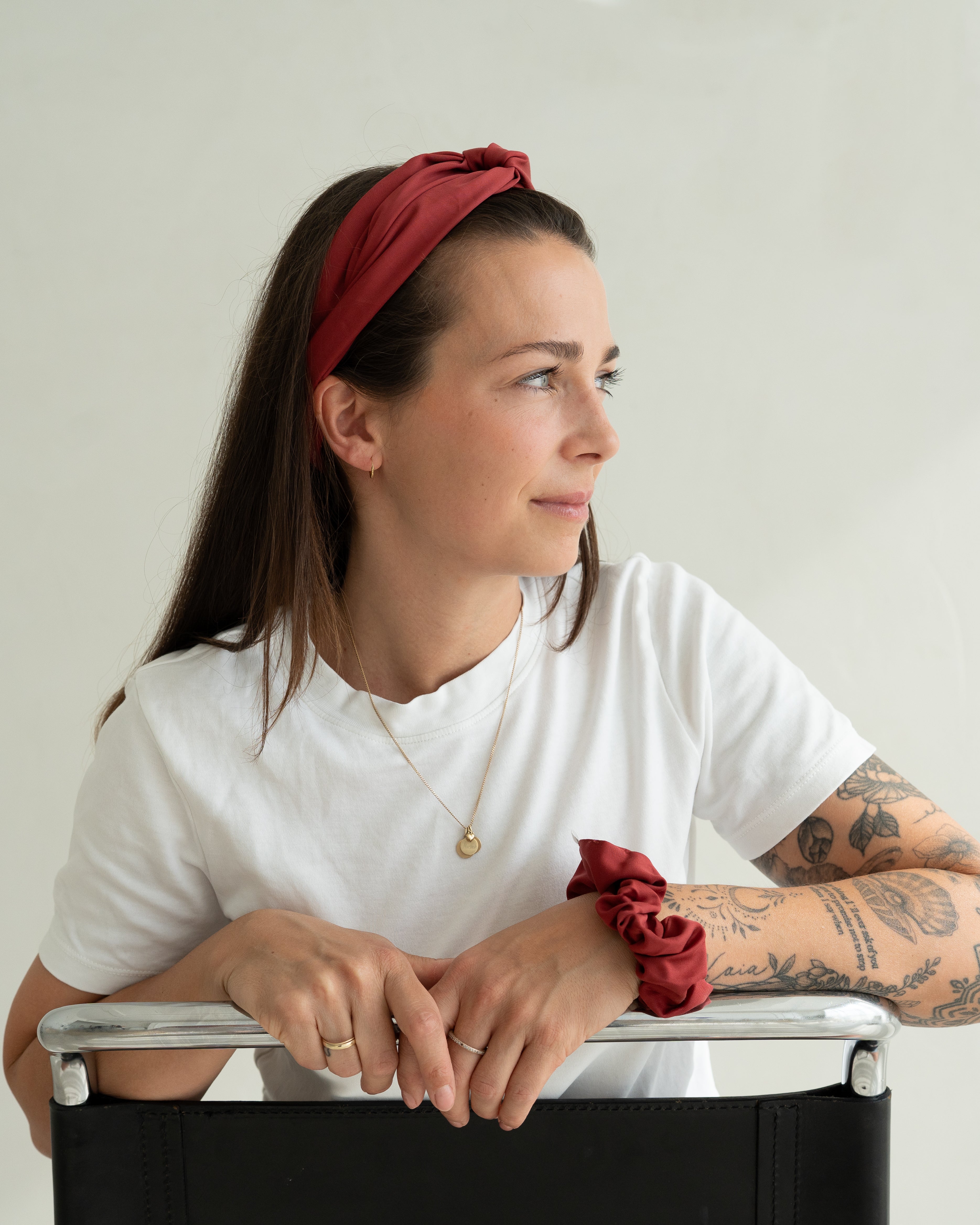 Drahthaarband Satin – Ruby