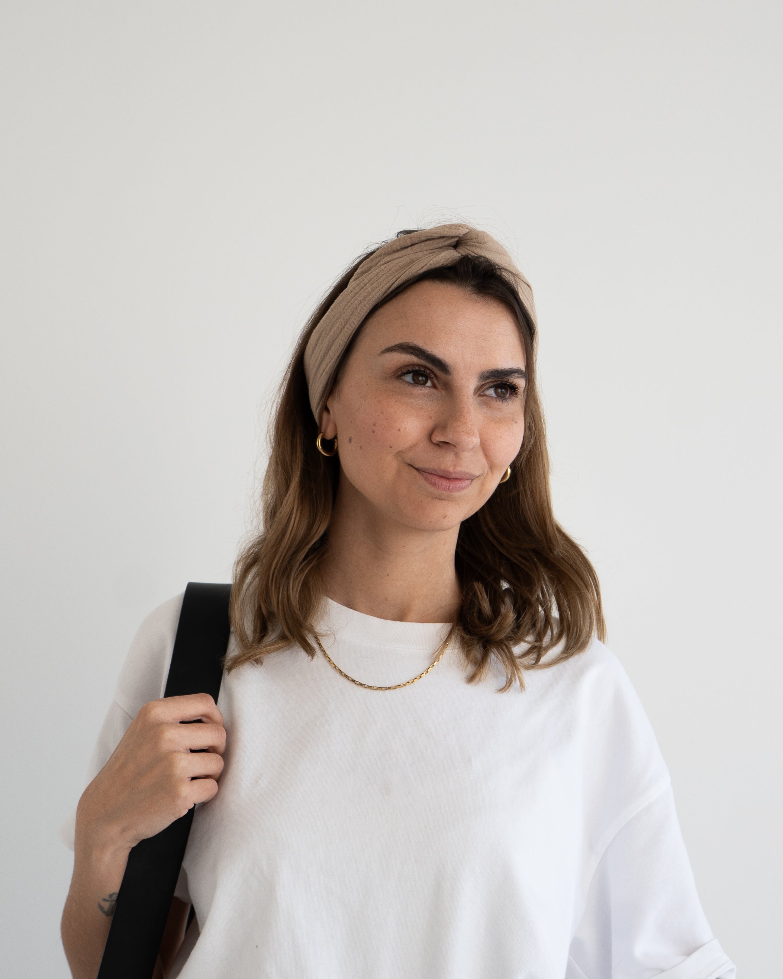 Drahthaarband Musselin – Beige