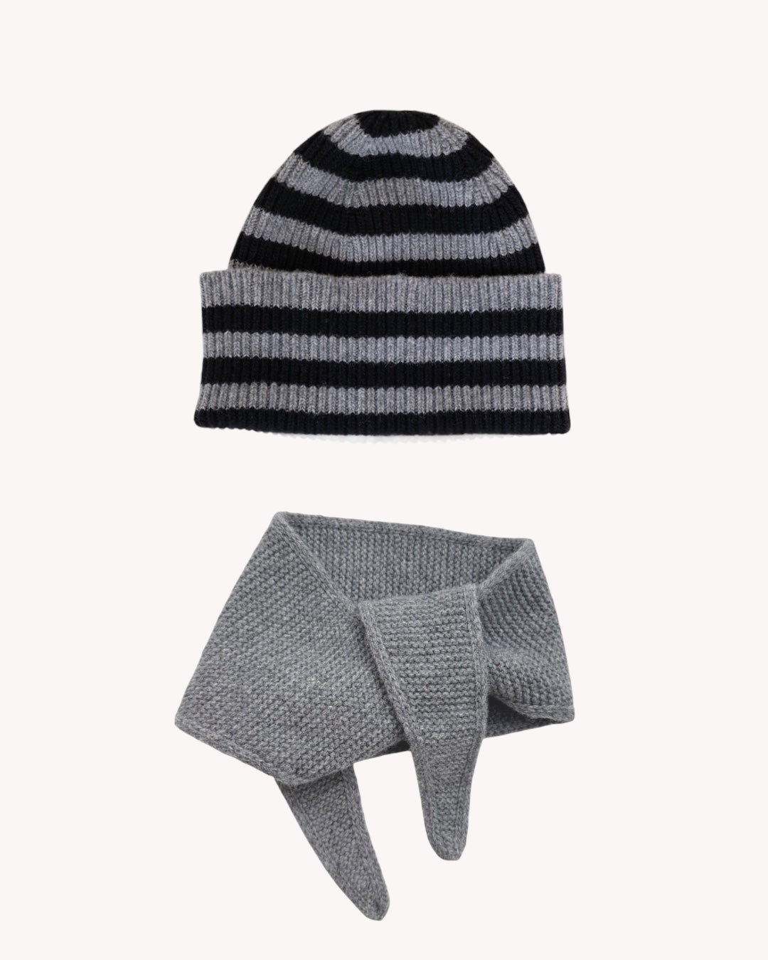 Set aus Striped Beanie und Mini Scarf – Cloud Grey/Black