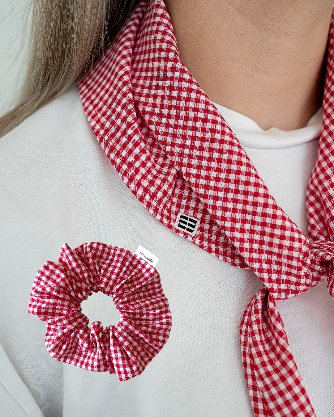 Set aus Triangle Scarf & Scrunchie – Berry